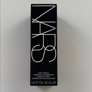 NARS Soft Matte Complete Foundation - Namibia